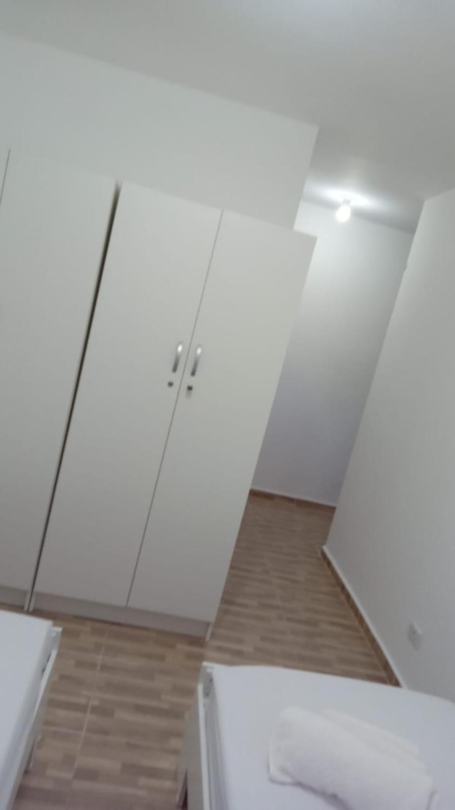 Hostel Residencial Botanico กูรีตีบา ภายนอก รูปภาพ